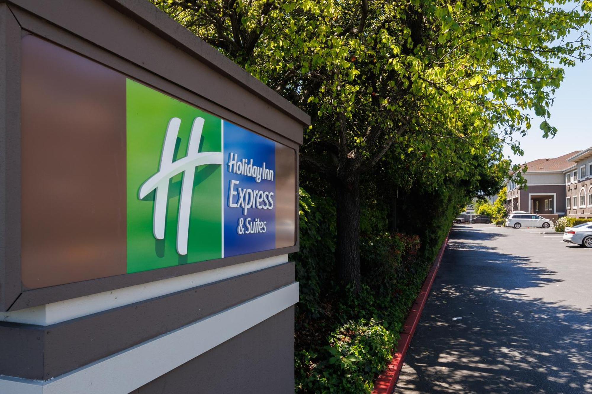 Holiday Inn Express & Suites Mountain View Silicon Valley By Ihg Buitenkant foto