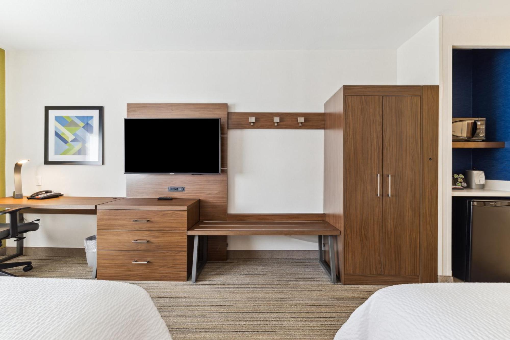 Holiday Inn Express & Suites Mountain View Silicon Valley By Ihg Buitenkant foto