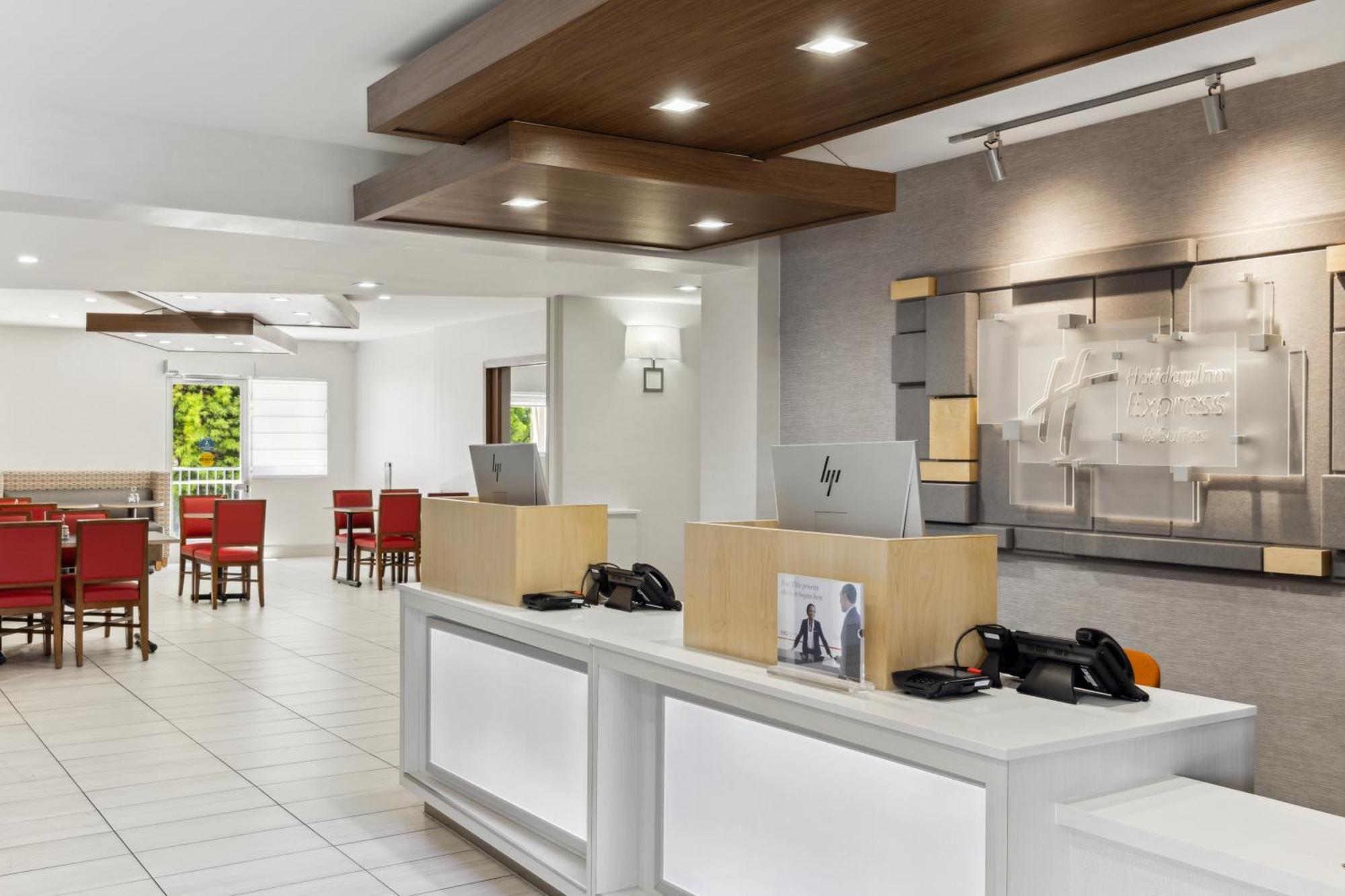 Holiday Inn Express & Suites Mountain View Silicon Valley By Ihg Buitenkant foto