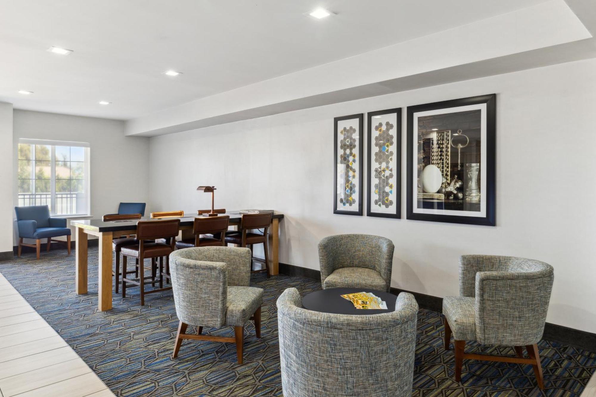 Holiday Inn Express & Suites Mountain View Silicon Valley By Ihg Buitenkant foto