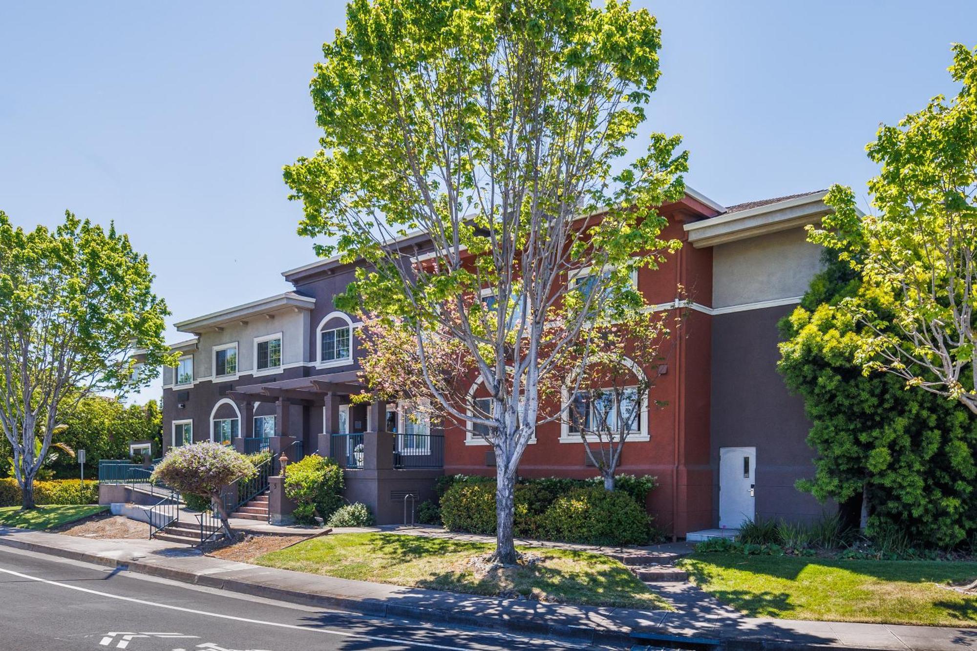 Holiday Inn Express & Suites Mountain View Silicon Valley By Ihg Buitenkant foto