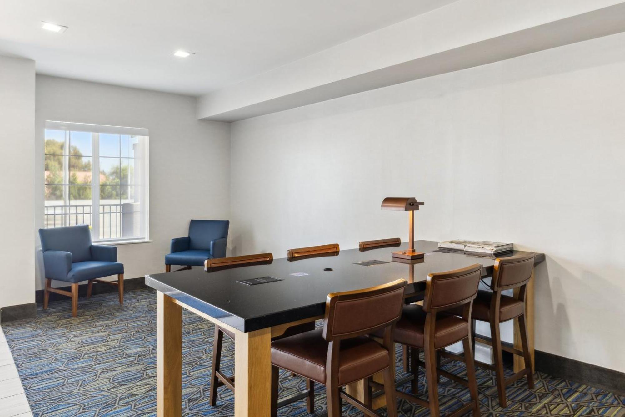 Holiday Inn Express & Suites Mountain View Silicon Valley By Ihg Buitenkant foto